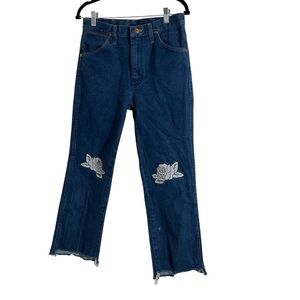 Wrangler vintage Blue Embroidered Women's Jeans size 30x30